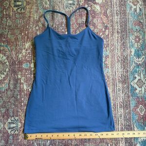 Lululemon size 6 Blue Women's Racerback Spaghetti Strap Tank Top lightweight